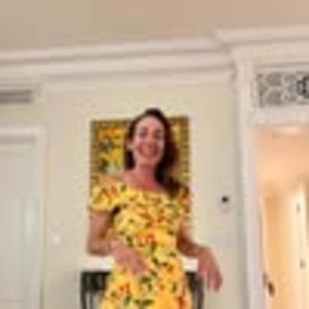 Meet your Posher, Elissa